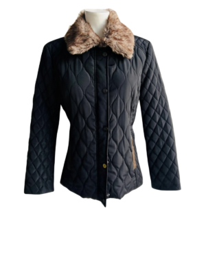 Chaqueta con cuello de piel sintética