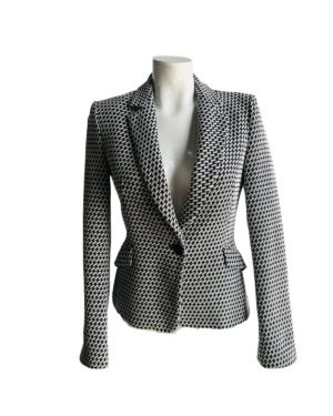 Chaqueta formal de corte entallado