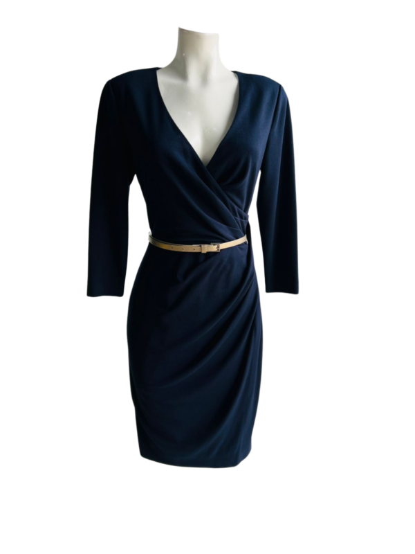 Vestido formal con cinturón