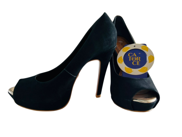 Zapatos de punta abierta