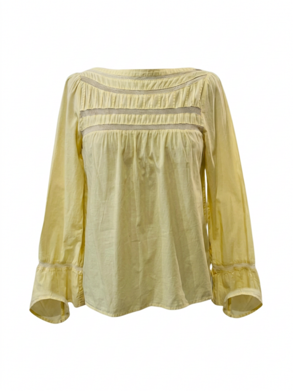 Blusa romántica de corte fluido