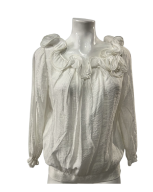 Blusa con encanto suave y cuello de movimiento