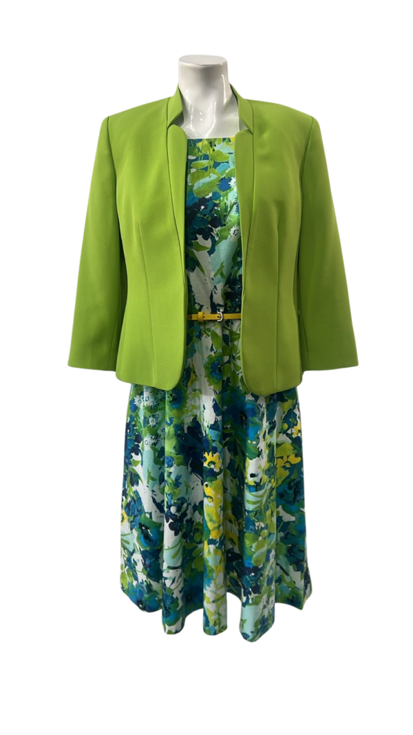 Conjunto lleno de vida y elegancia