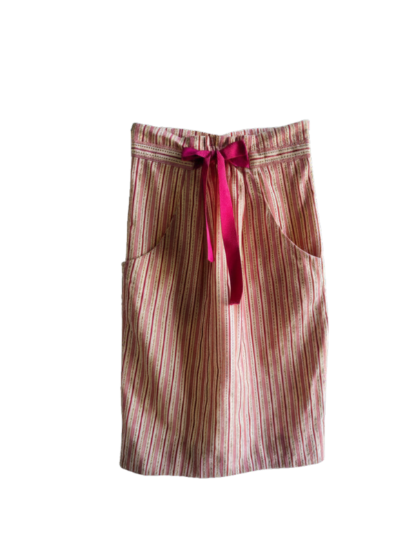Falda con lazo rosa