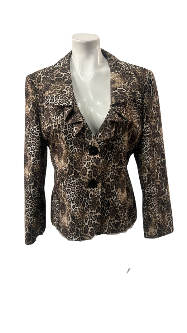 Chaqueta con sofistiación fluida
