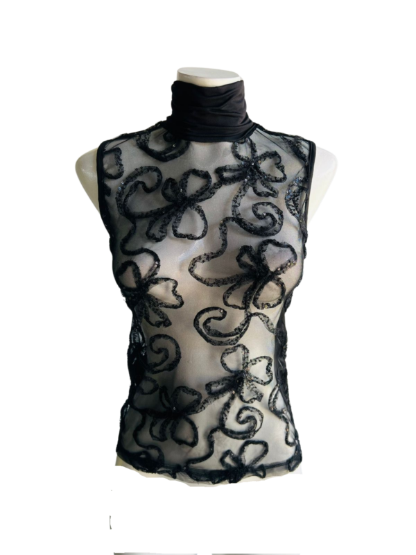 Blusa transparente romántica