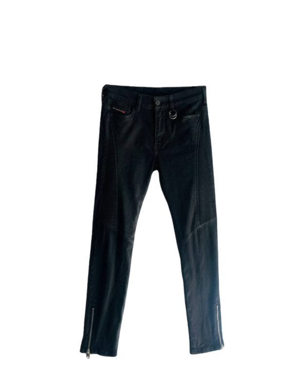 Jean skinny con cierres laterales
