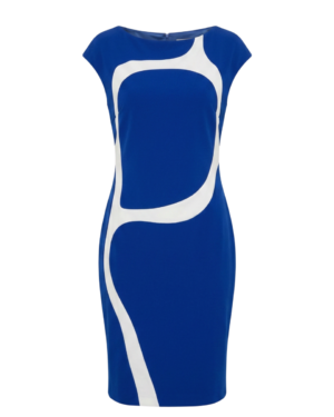 Vestido formal que suaviza la silueta con delicadeza y distinción