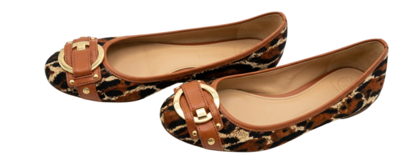 Bailarinas con estampado encantador y hebillas delicadas