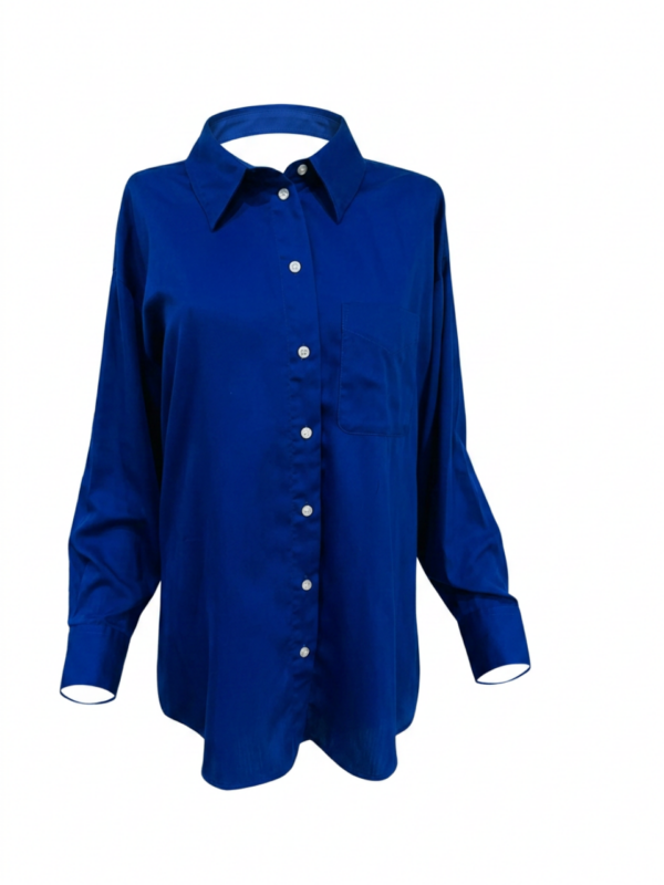 Camisa holgada de esencia clásica