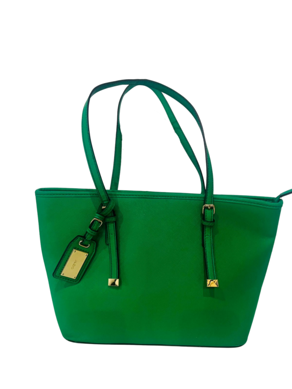 Cartera con presencia y estilo