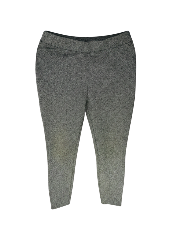 Pantalón con diseño de espiga y un look sofisticado