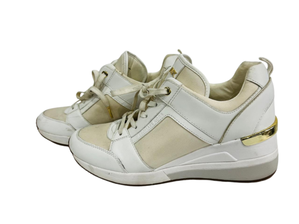 Zapato cómodo y elegante