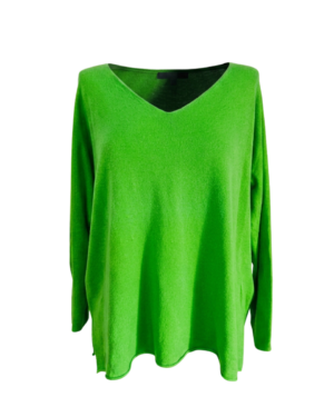 Blusa clásica en satín suave y luminoso