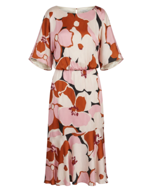 Vestido con estampado que atrae y armoniza con elegancia