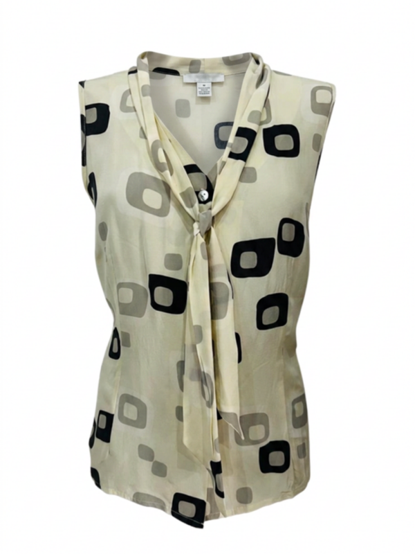 Blusa con estampado armónico y corbata chic